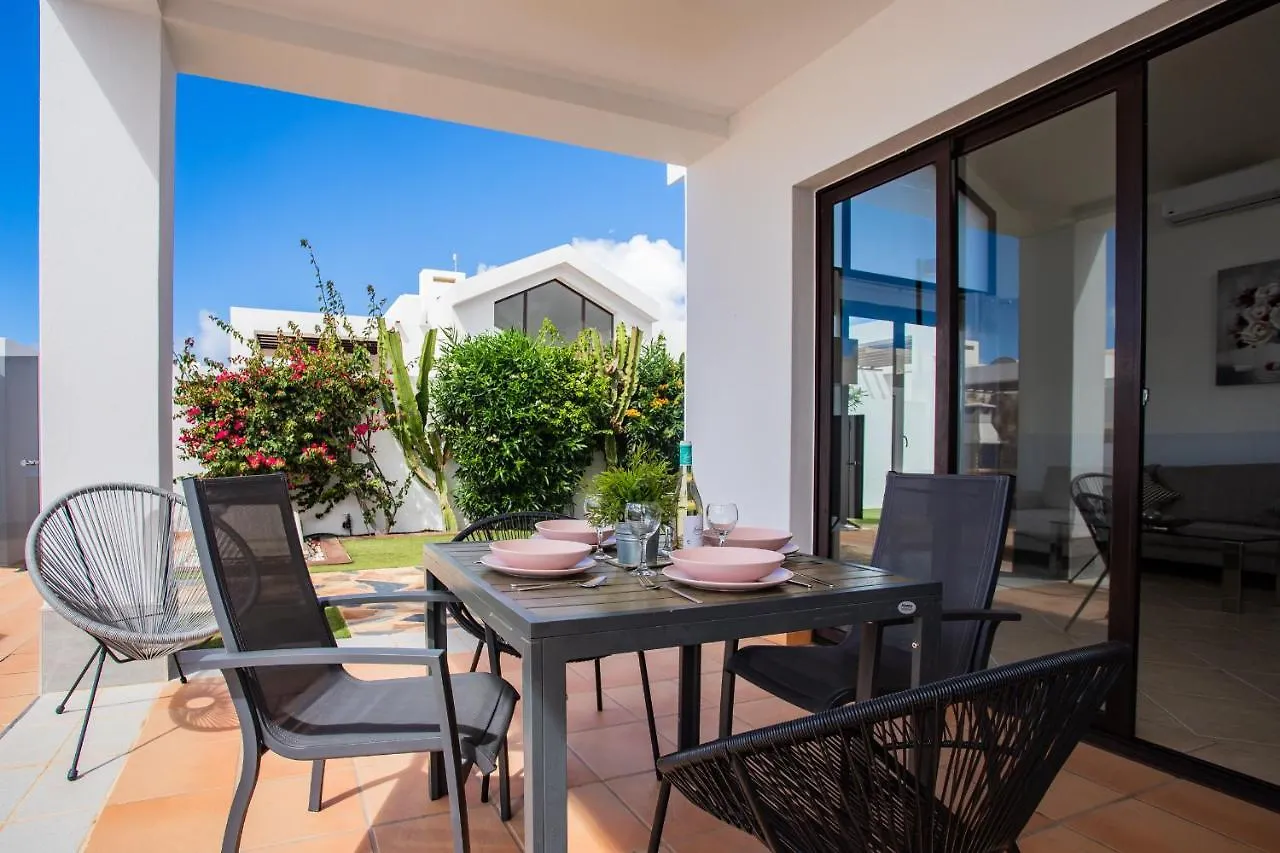 Villa Casa Maurizio - Heated Pool, Hot Tub & Hammam à Playa Blanca  Espagne